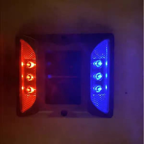 Solar Spike Road Traffic Indicator Light with High-Intensity Prism LED Aluminum Construction Flashing Warning Light