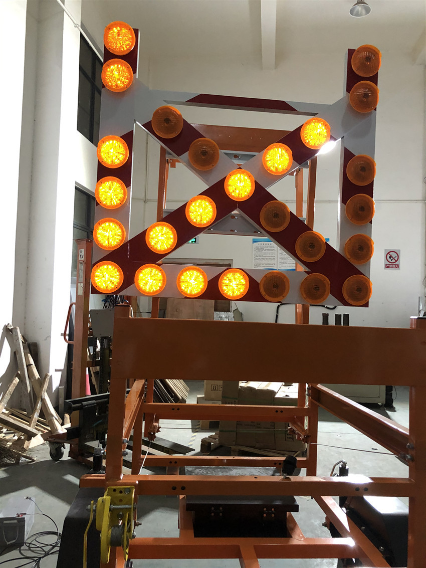 LED Solar Powered Trailer Sign Flash Road Construction Portable Board Mobile Warning Flashing Arrow&amp;Cross Traffic Signal Light