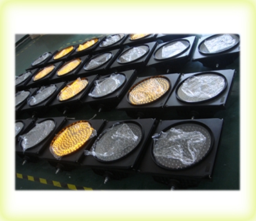 Traffic Light 300mm Solar LED Amber Flashing Warning Light