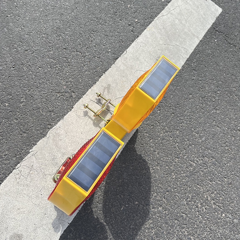 Wholesale Custom Safety and Road Construction Solar Signal Road Warning Led Traffic Light