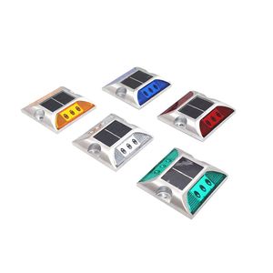 Solar Spike Road Traffic Indicator Light with High-Intensity Prism LED