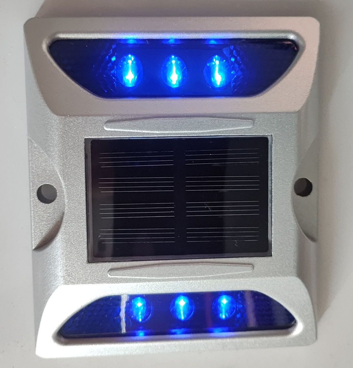 IP68 Steel Solar Road Studs Street Light with Bright Traffic Beacon Road Safety Warning Lights Solar Road Safety Strobe Light