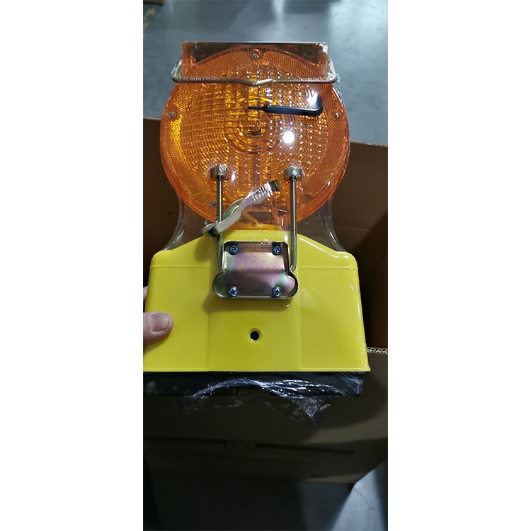 Solar Powered Road Construction Traffic Blinking Barricade Solar Warning Lights Obstacle Safety Flashing Light